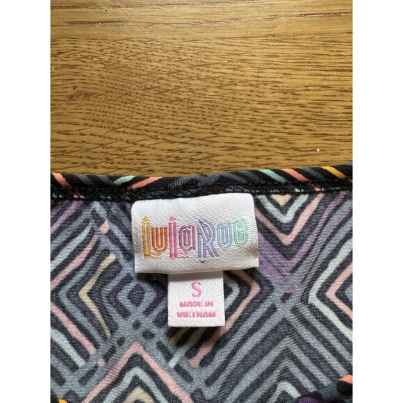 LuLaRoe T Shirt‎ Size Small High Low Short Sleeve Geometric Stretch Teacher - Picture 3 of 8
